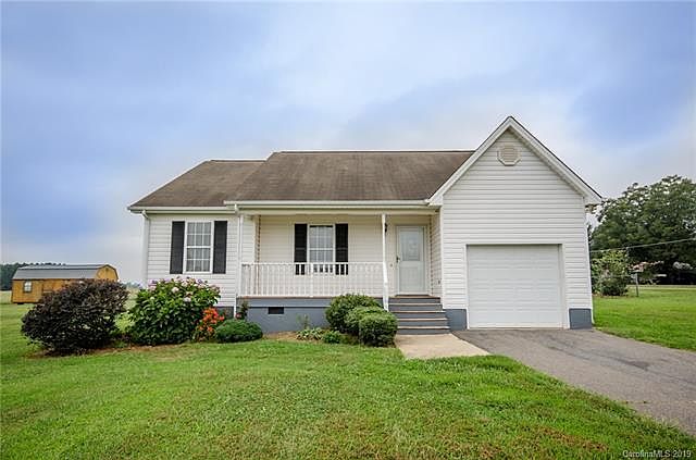 1st image of 104 Farmview Ln