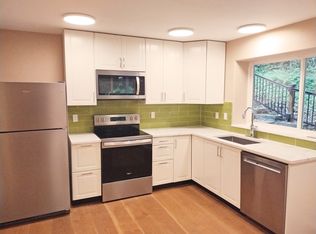 2235 77th Ave SE #B, Mercer Island, WA 98040