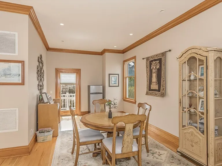 672 Dune Rd — Photo 14
