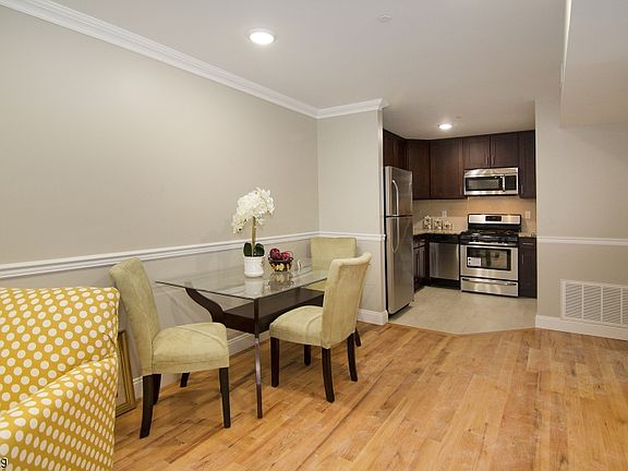 5th image of 381 Communipaw Ave #3A