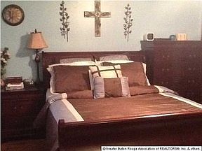 4th image of 6544 Lebrent Ave