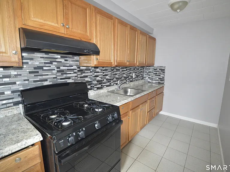 203 Main St #2 — Photo 6