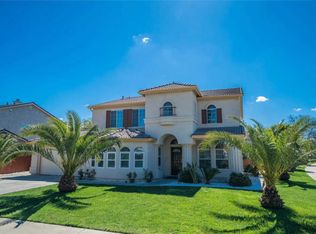 889 W Encore Dr, Hanford, CA 93230