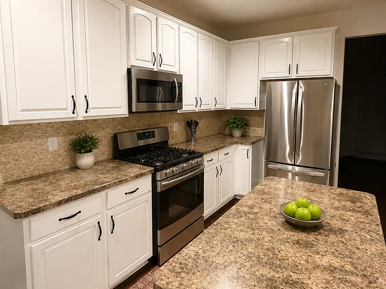 1622 Lake Travis Dr — Photo 9