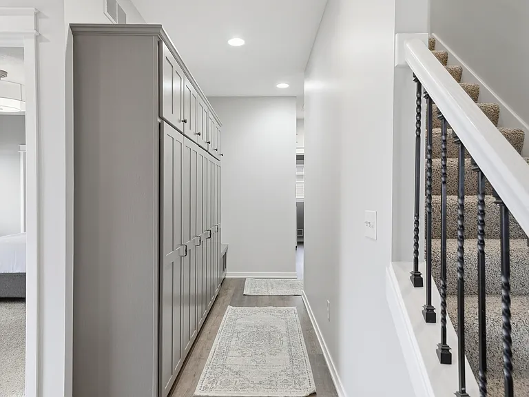 8886 Stonepoint Ct — Photo 23