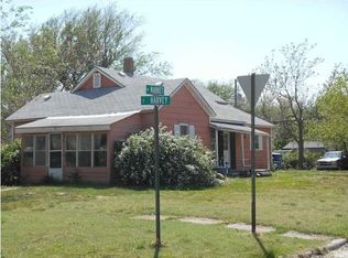 301 S Harvey Ave, Burrton, KS 67020