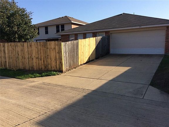 2nd image of 713 Pine Hollow Dr