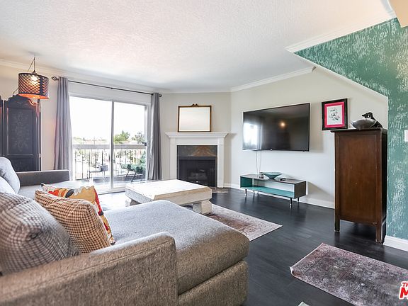5th image of 1001 Belmont Ave Unit 301