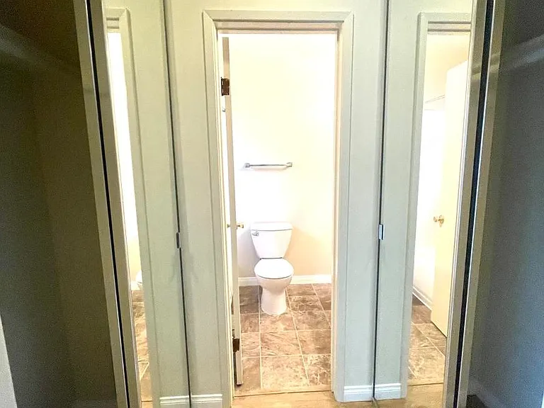 4451 Lakeside Dr #A — Photo 8