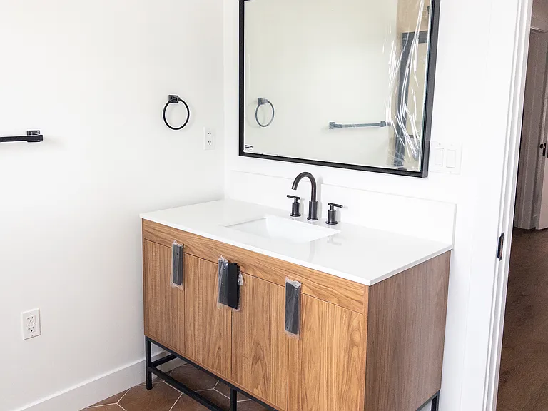Main Bathroom Vanity