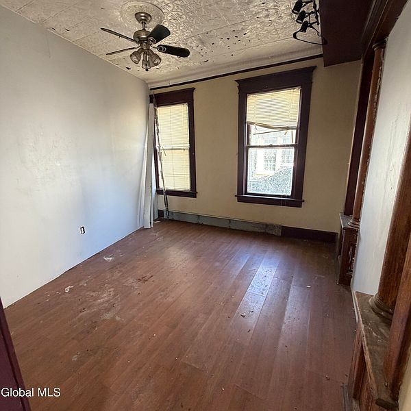 5th image of 1110 Chrisler Avenue