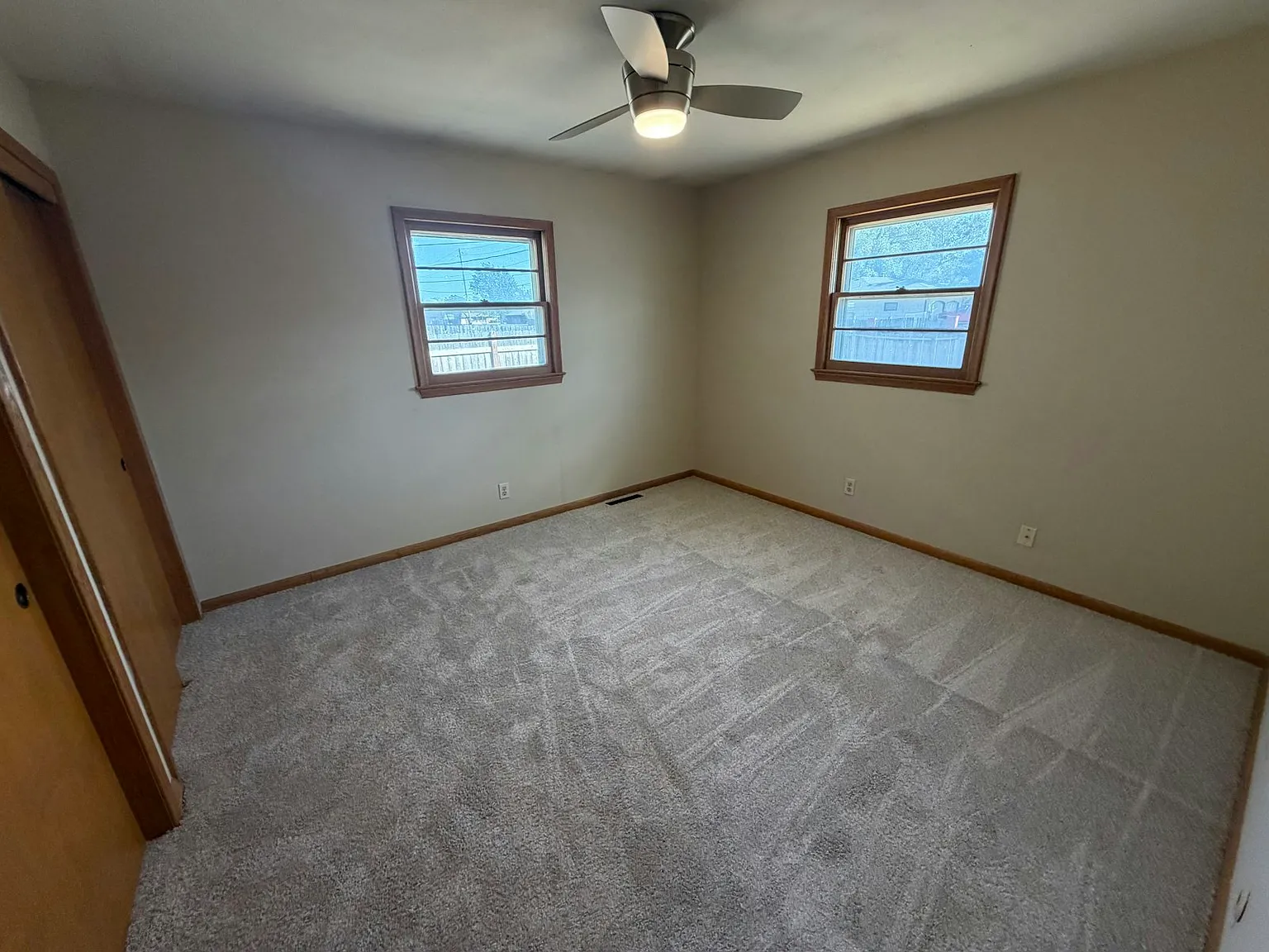1400 Morgantown — Photo 2