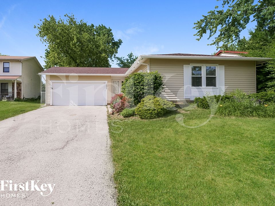 1st image of 2450 N Crescent Ln