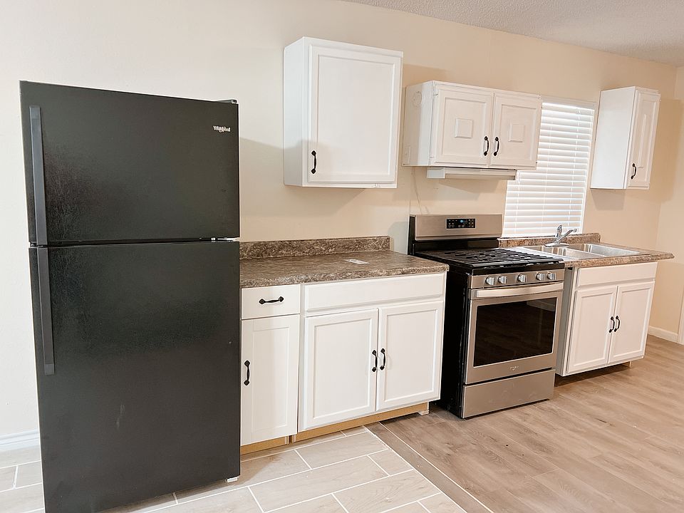 1st image of 616 Avenue J