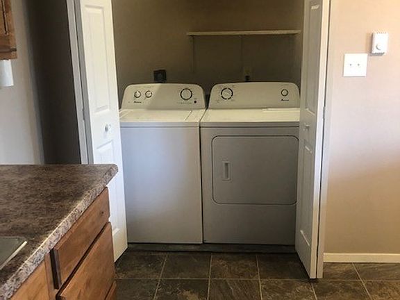 4th image of 1131 S Oak St APT 3