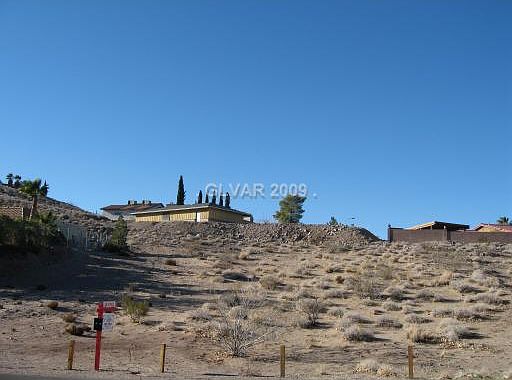 1st image of 1400 Garnet Pl