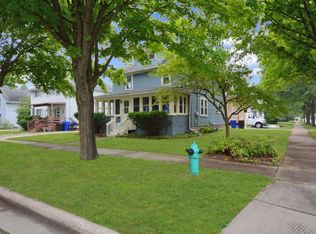 1121 N Harriman St, Appleton, WI 54911