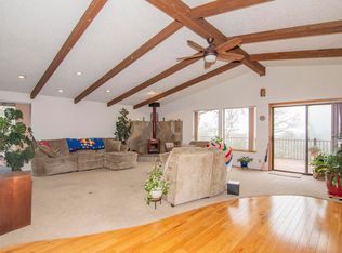 711 Cienaga Ln, Grants Pass, OR 97526