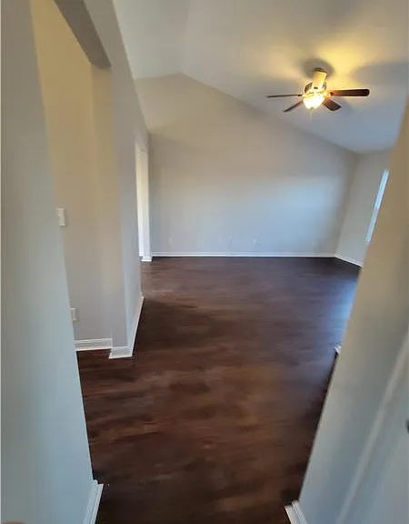 2824 Lauren Meadows Dr — Photo 21