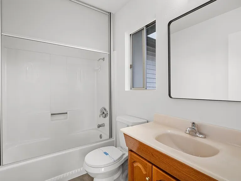 8629 Stanwell St — Photo 15