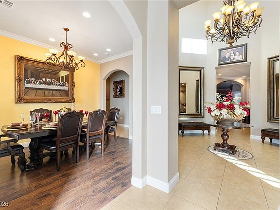 5th image of 372 Beesley Dr