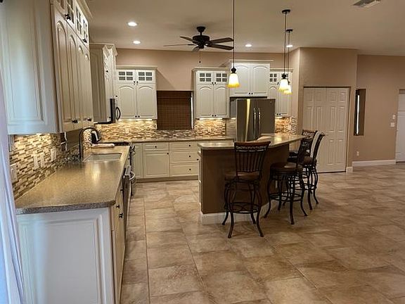 5th image of 3210 Rowland Dr #A