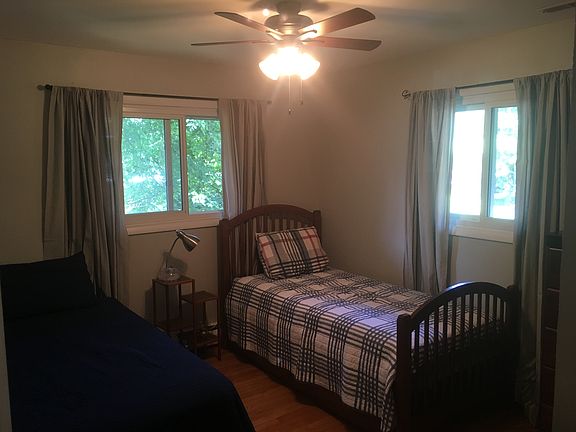 2nd image of 556 Sommers Ave