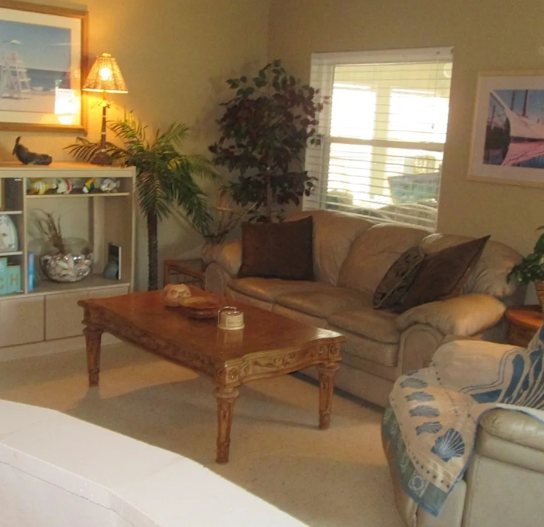 3 bed, 2197 sqft, $2,450 — Photo 3