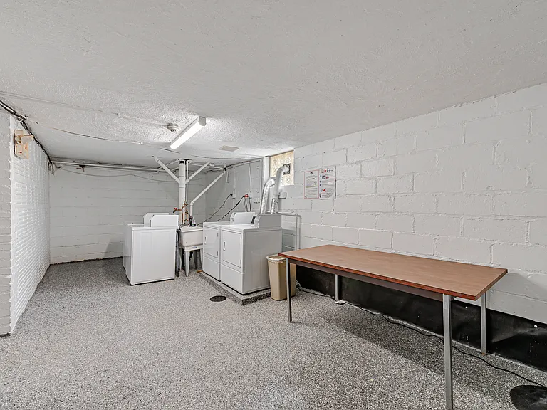 Palm Garden Apartments — Photo 41