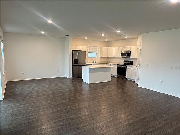 3rd image of 13133 Bluff Oak Way
