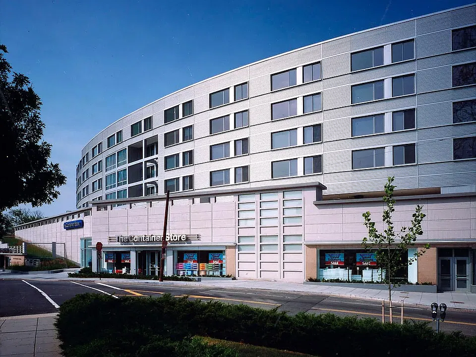 4101 Albemarle St NW #323