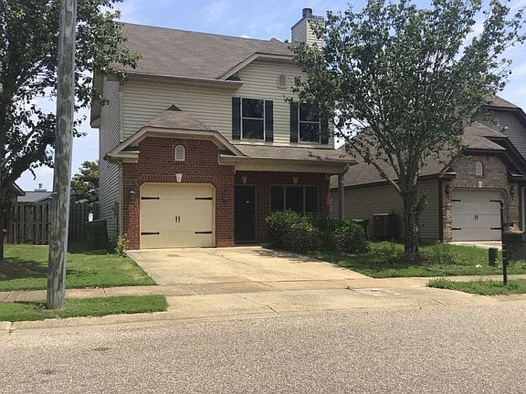 2nd image of 448 Park Lake Dr