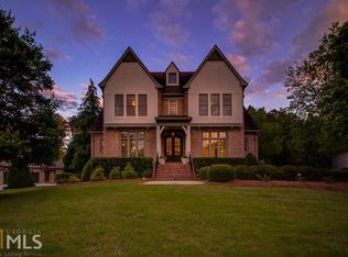255 Newhaven Dr, Fayetteville, GA 30215