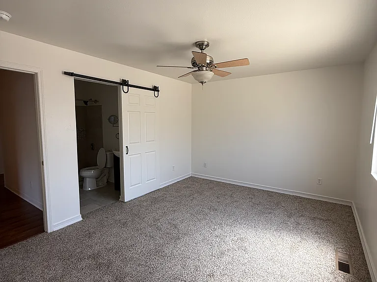 7940 Mariner Cove Dr — Photo 11