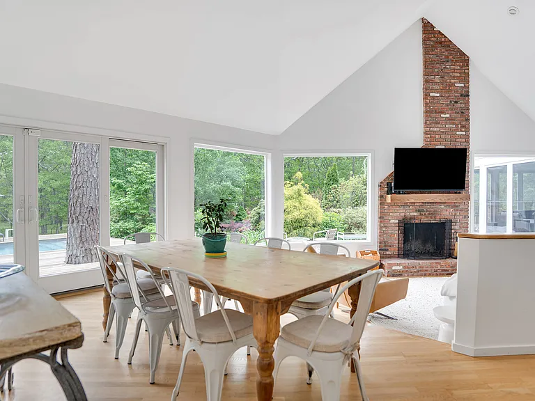 29 S Breeze Dr — Photo 13