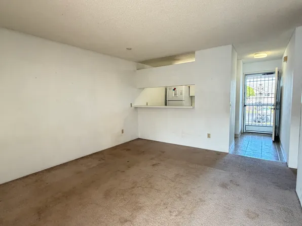 94-513 Lumiaina St, Waipahu, HI 96797