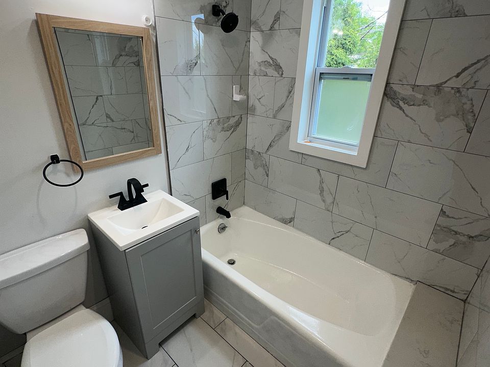 1st image of 103 West St #1