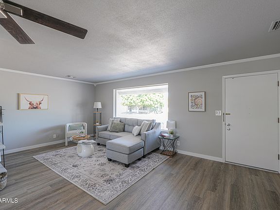 5th image of 6663 E DES MOINES Street