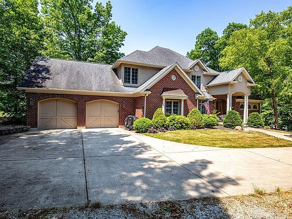 2nd image of 3919 Indian Ridge Woods Dr