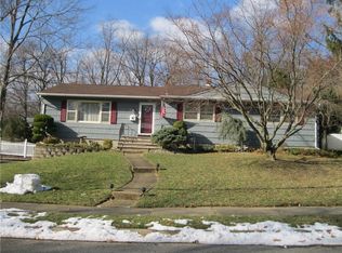 5 Frost Ave, East Brunswick, NJ 08816