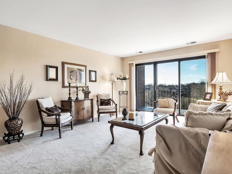 Oak Creek Luxury Condominiums Buffalo Grove, IL Zillow