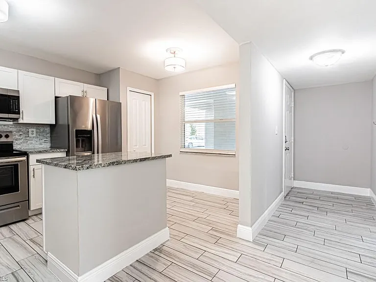 1392 Churchill Cir #O-101 — Photo 2