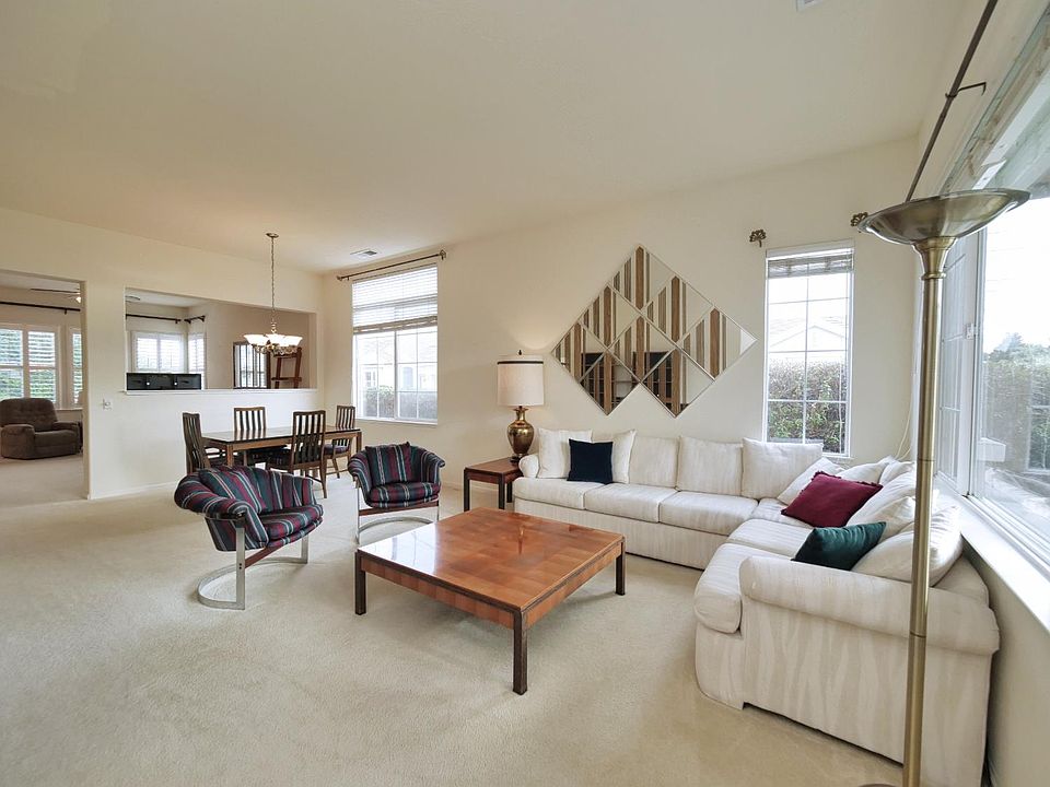 1st image of 331 Gladstone Dr