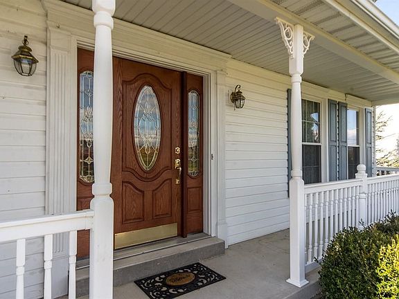 2nd image of 44 Heather Dr