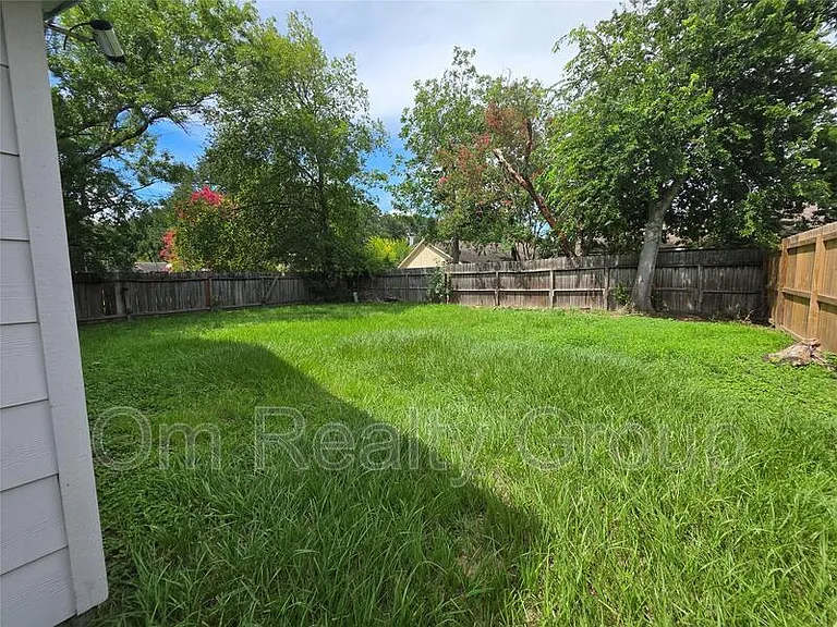 1115 Rock Canyon Dr — Photo 15
