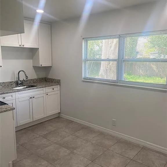 7020 Baywood Dr — Photo 3