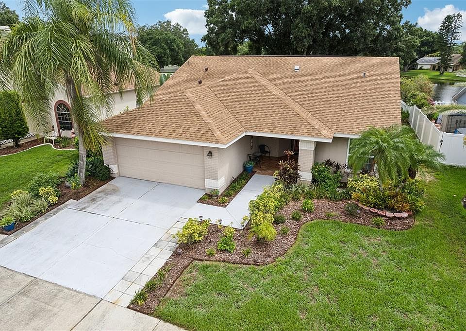 1st image of 12920 Longcrest Dr