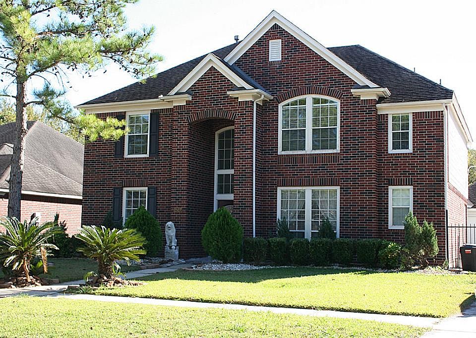 1st image of 2527 Hyland Park