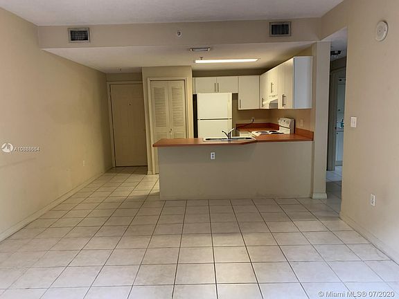 3rd image of 3410 Coral Way APT 502