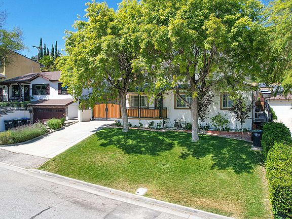 2nd image of 3317 Burritt Way